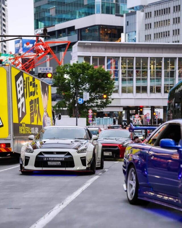 Only in Japan @ichiokutours 

#daikoku #daikokupa #大黒pa #大黒パーキング #r34 #r35 #rx7 #supra #gtr #rwb #ichiokutours #tokyodrift #fastandfurious #supra #r32 #jza80 #libertywalk