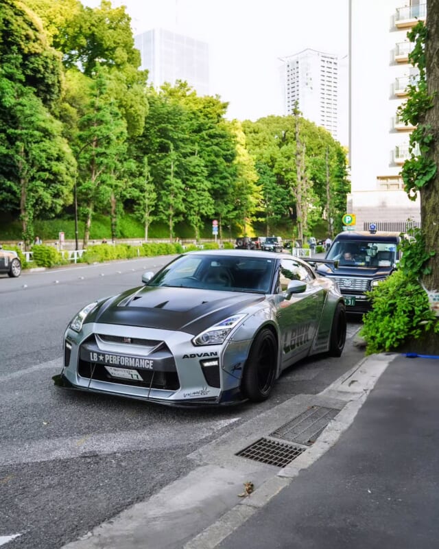 LB PERFORMANCE

#daikoku #daikokupa #大黒pa #大黒パーキング #r34 #r35 #rx7 #supra #gtr #rwb #ichiokutours #tokyodrift #fastandfurious #supra #r32 #jza80 #libertywalk