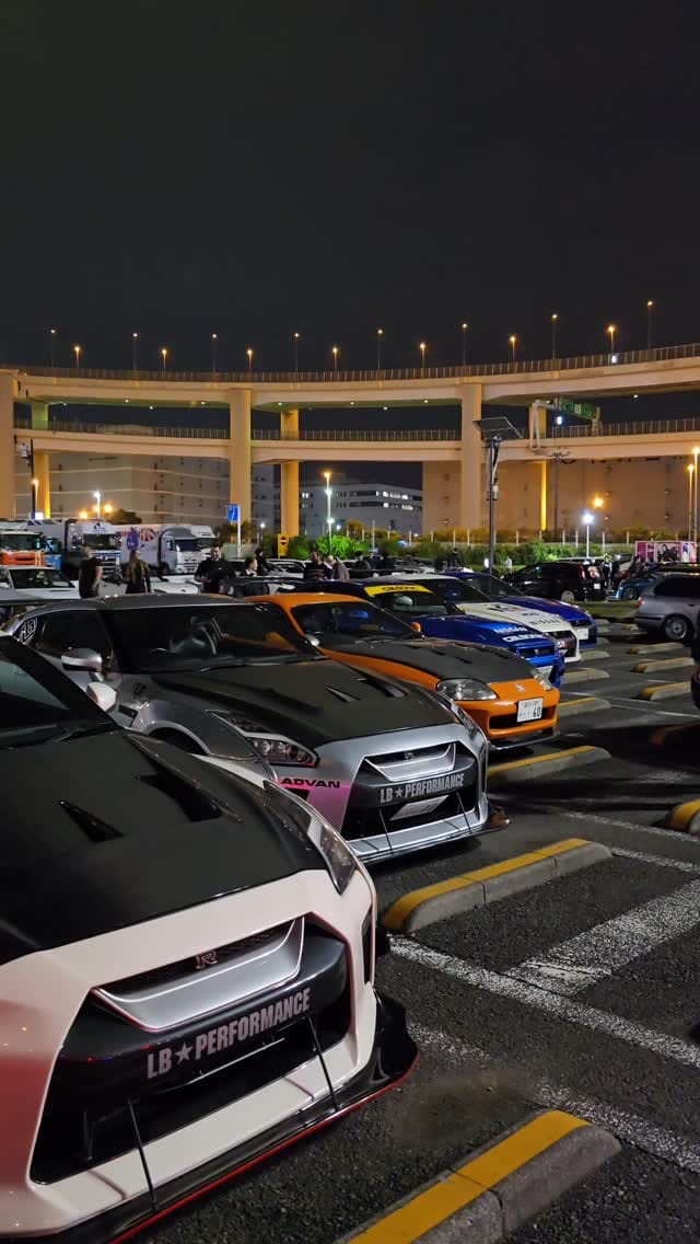 Nightout with Ichioku @ichiokutours 

#daikoku #daikokupa #大黒pa #大黒パーキング #r34 #r35 #rx7 #supra #gtr #rwb #ichiokutours #tokyodrift #fastandfurious #supra #r32 #jza80