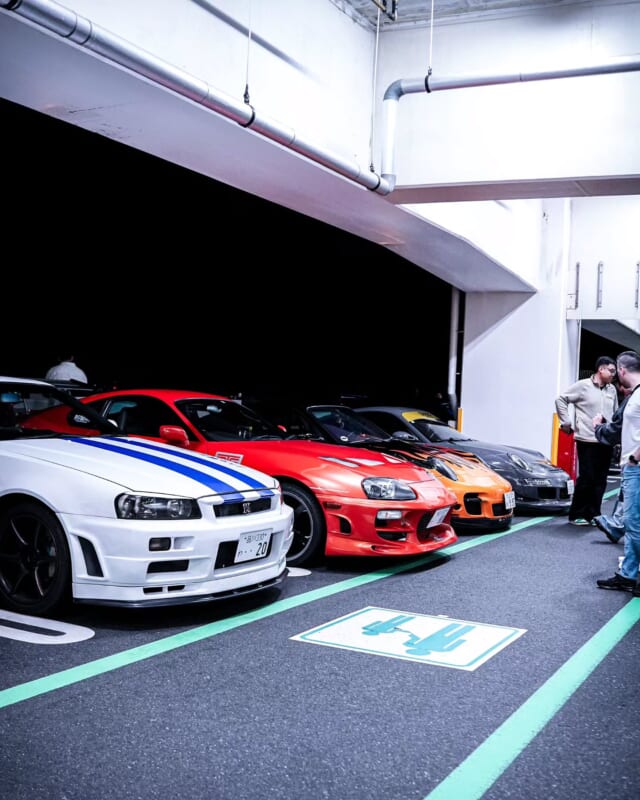 Midnight tour at Umihotaru PA

#daikoku #daikokupa #大黒pa #大黒パーキング #r34 #r35 #rx7 #supra #gtr #rwb #ichiokutours #tokyodrift #fastandfurious #supra #r32 #jza80 #fd3s