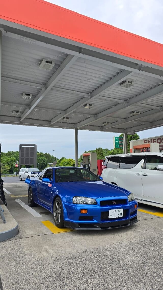 R34 GTR VSPEC in Bayside Blue available for 1 or 2 day rentals @ichiokutours 

Link in bio

#daikoku #daikokupa #大黒pa #大黒パーキング #r34 #r35 #rx7 #supra #gtr #rwb #ichiokutours #tokyodrift #fastandfurious #supra #r32 #jza80