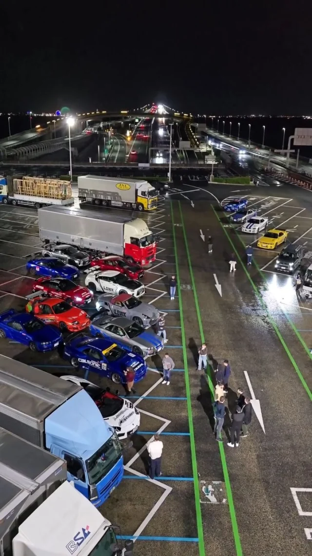 Real life driving simulator  @ichiokutours 

#Daikoku #ichiokutours #GTR #r34 #supra
#jza80 #daikokupa