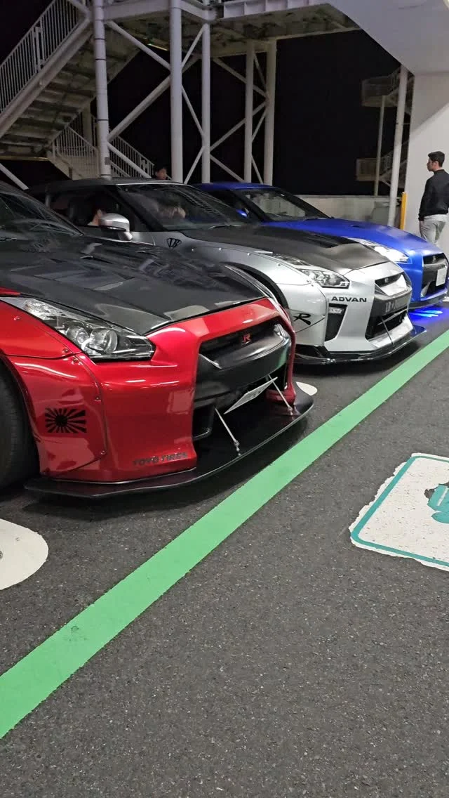 If you want to see cars, sure…
But if you want to experience Japan
This is the only way.

For details, feel free to check out our homepage.

Tour▶️
https://ichioku.net/

Car rental▶️
https://rent.ichioku.net/vehicles/