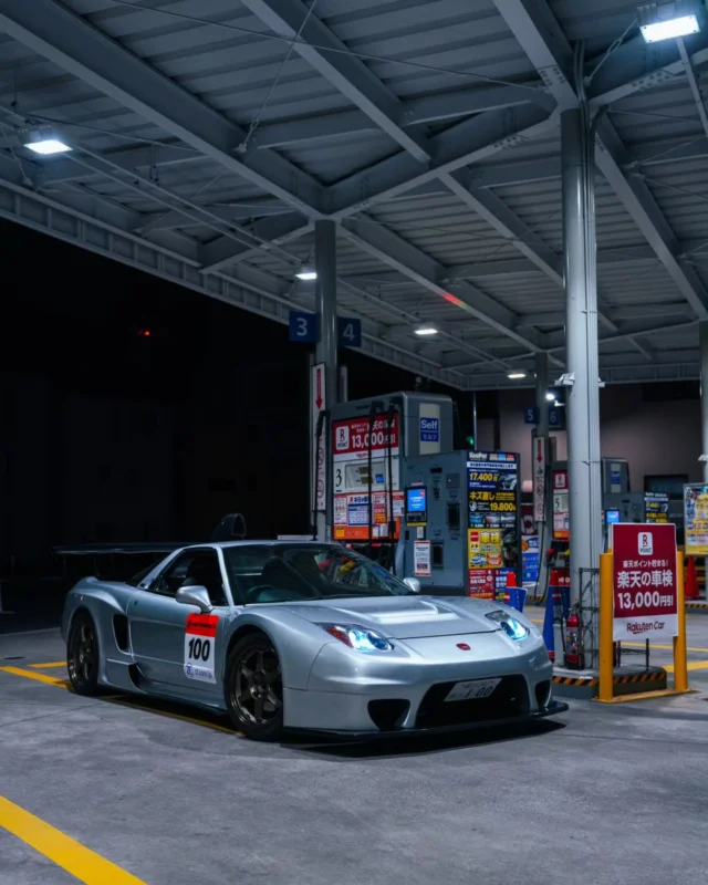 Most people think the highlight is standing at Daikoku Parking Area… but honestly, around 90% of the experience is the drive itself. The C1 loop, Wangan, Rainbow Bridge, tunnel pulls, and cruising through Tokyo at night is what people remember most after the tour.

📷@officeworker___ 

For details, feel free to check out our homepage.

Tour▶️
https://ichioku.net/

Car rental▶️
https://rent.ichioku.net/vehicles/