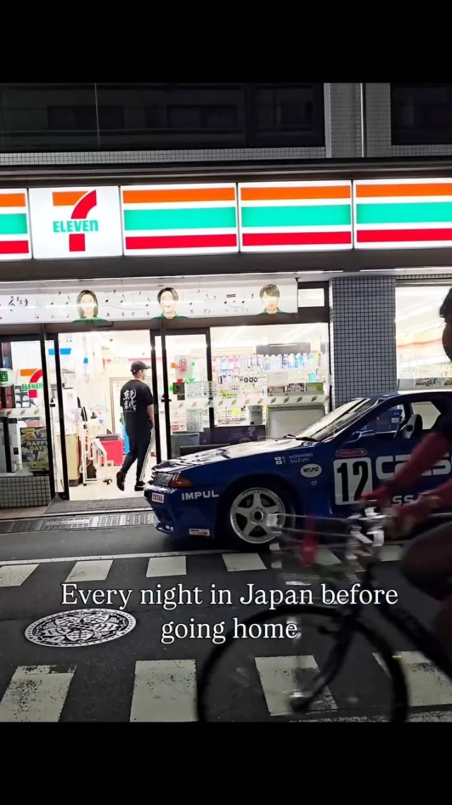 The best part of Japan isn't on the itinerary.
It's the late-night konbini stop between runs.

#r32gtr #calsonic #godzilla #gtr

 For details, feel free to check out our homepage.

Tour▶️
https://ichioku.net/

Car rental▶️
https://rent.ichioku.net/vehicles/

Merch▶️
https://endlesspursuitclub.myshopify.com/ja