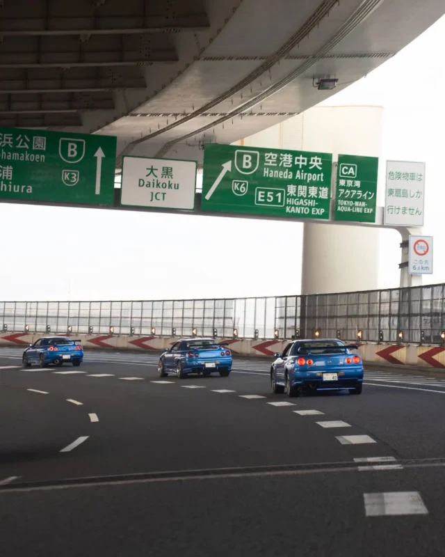 On weekends, we carefully adjust our schedule and arrive earlier to stay ahead of potential closures, giving our guests the best chance to experience Daikoku at its best. Every tour is planned with timing in mind, so you can simply enjoy the drive.

📷@jago.snaps 

For details, feel free to check out our homepage.

Tour▶️
https://ichioku.net/

Car rental▶️
https://rent.ichioku.net/vehicles/