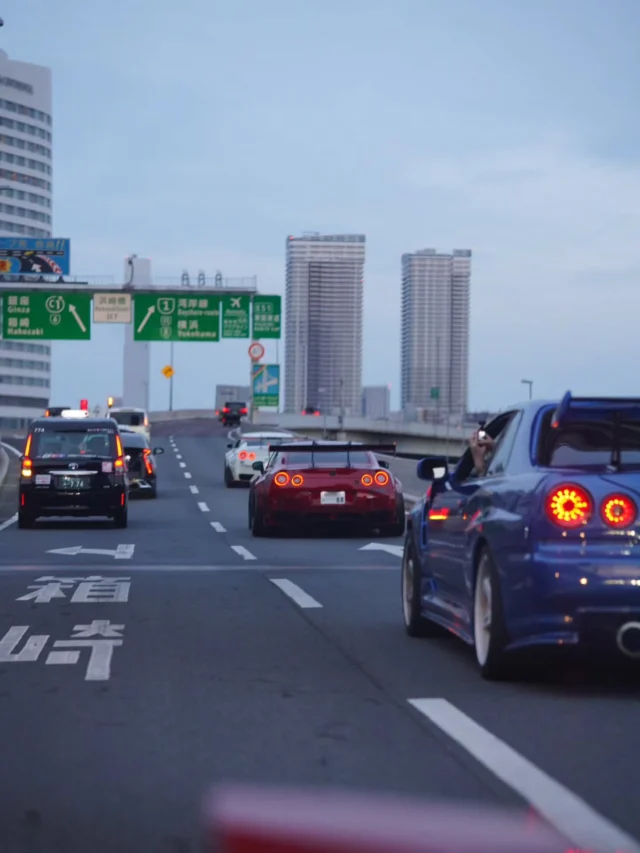 Cruise the legendary shuto expressway and Wangan in your dream car and experience Japan the way it was meant to be...driving it yourself.

 Feel every corner, every tunnel, every pull onto the expressway. This isn't about watching from the passenger seat. It's about becoming part of Japan's car culture.
Your next drive starts here.

📷@officeworker___