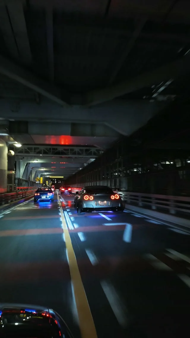 Grab your international driving permit, pick your car, and join our convoy through Tokyo’s highways. Drive the C1, cross Rainbow Bridge, cruise the Wangan, and stop at Daikoku PA — all from behind the wheel yourself. 

For details, send us a DM on Instagram or feel free to check out our homepage.

Tour▶️
https://ichioku.net/

Car rental▶️
https://rent.ichioku.net/vehicles/

#daikoku #gtr #jdmrental #daikokupa